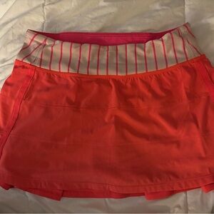Lululemon Pace Rival Mid-Rise Tennis Skirt. Size 4 in coral